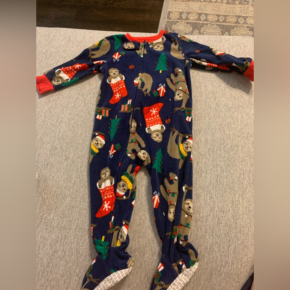 Lot of 3 baby pajamas carters size 18 months fleece sloths, butterfly & whales - Picture 7 of 10